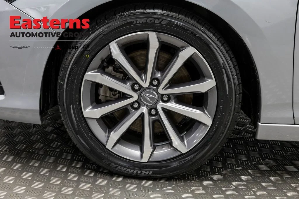 Used 2025 Gray Acura Base image 31