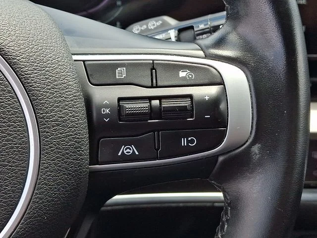 Used 2023 Black Kia EX image 23