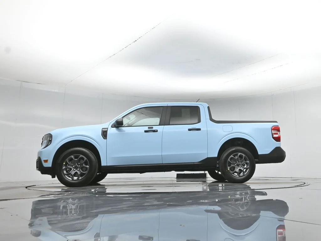 New 2026 Light Blue Ford XLT image 7
