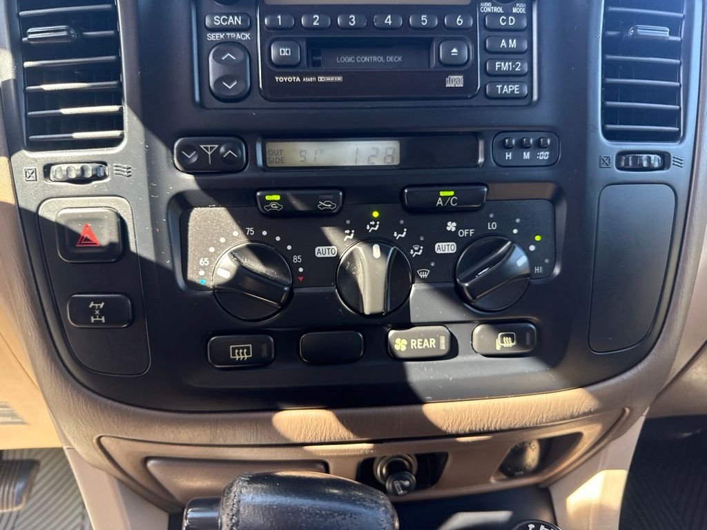 Used 2000 Black Toyota Base image 15