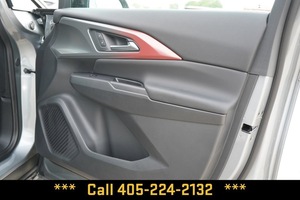 2025 Chevrolet Equinox EV RS - Photo 20