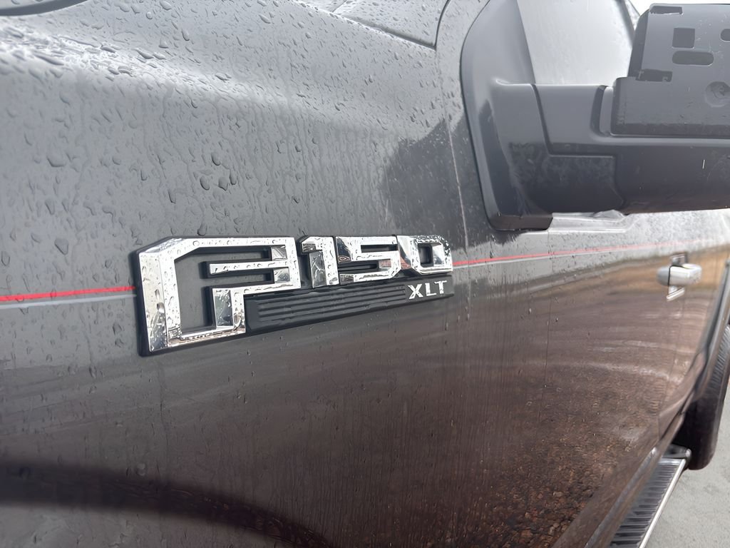Used 2015 Gray Ford XLT image 31