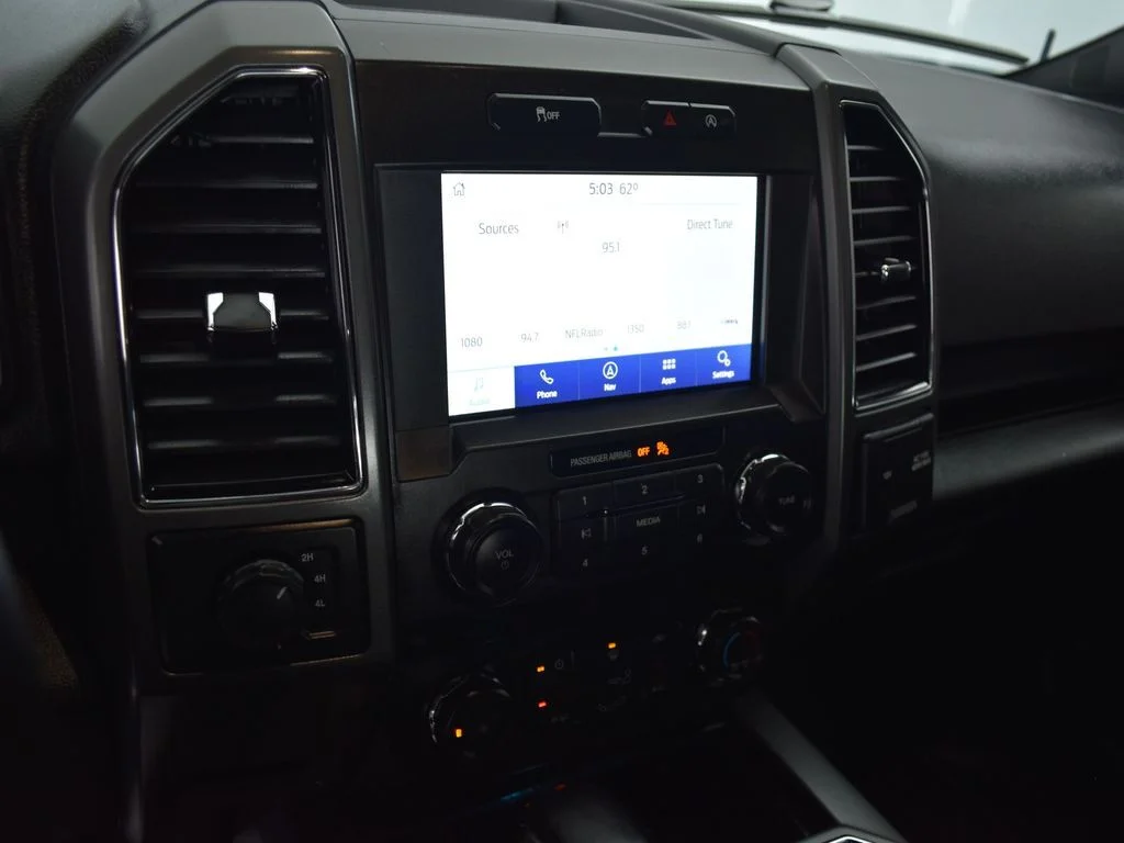 Certified Used 2020 Blue Ford XLT image 13