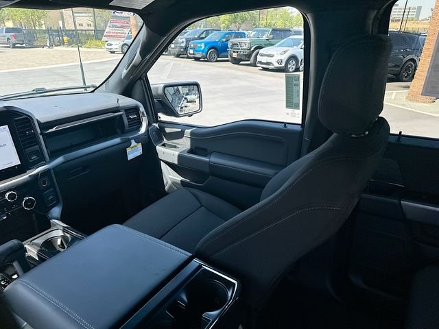 New 2026 Carbonized Gray Metallic Ford XLT image 55