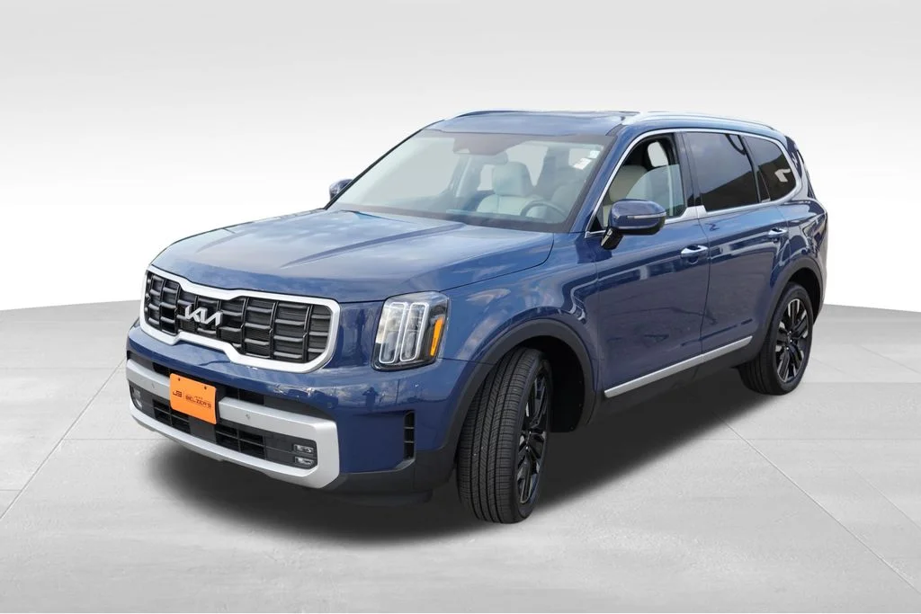 Certified Used 2024 Midnight Lake Blue Kia SX image 11