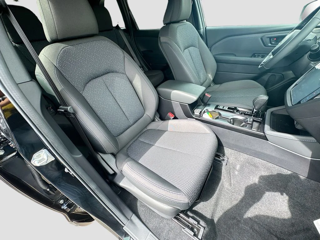 New 2026 CRYSTAL BLACK SILICA Subaru Premium image 37