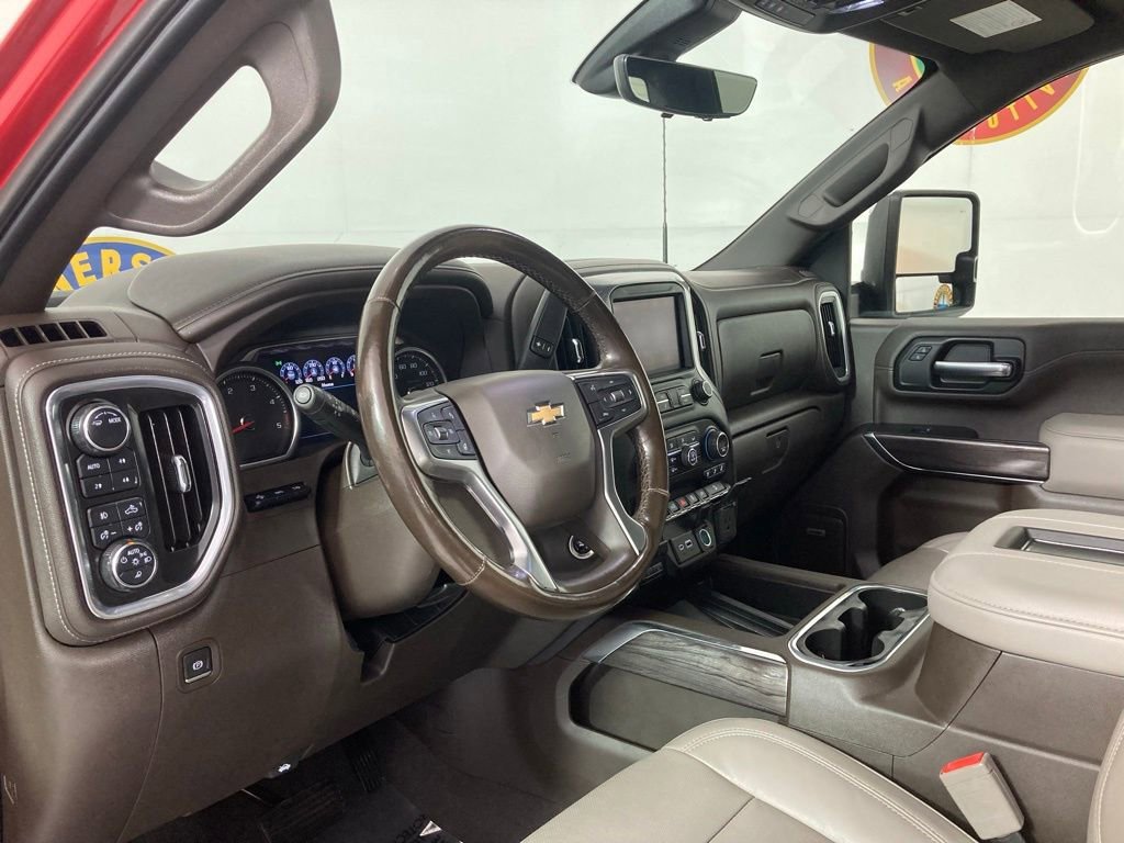 Used 2020 Cajun Red Tintcoat Chevrolet LTZ image 17