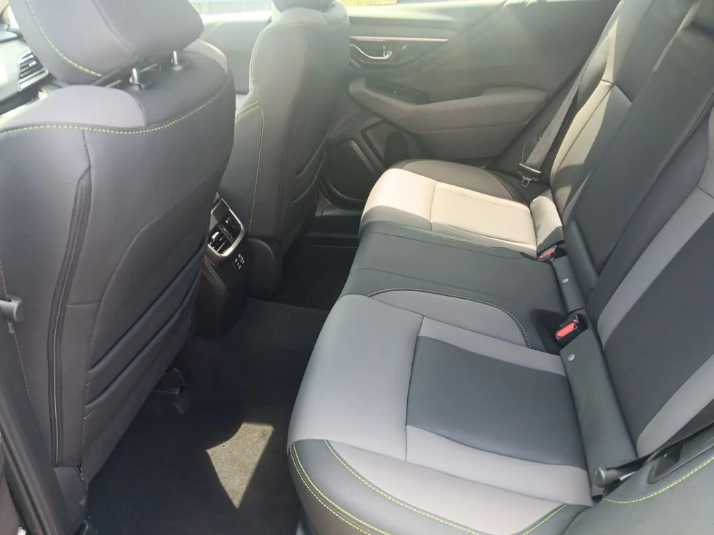 Used 2024 Autumn Green Metallic Subaru Onyx Edition image 31
