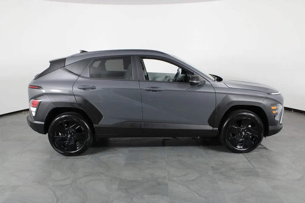 Used 2026 Gray Hyundai SEL Sport image 12