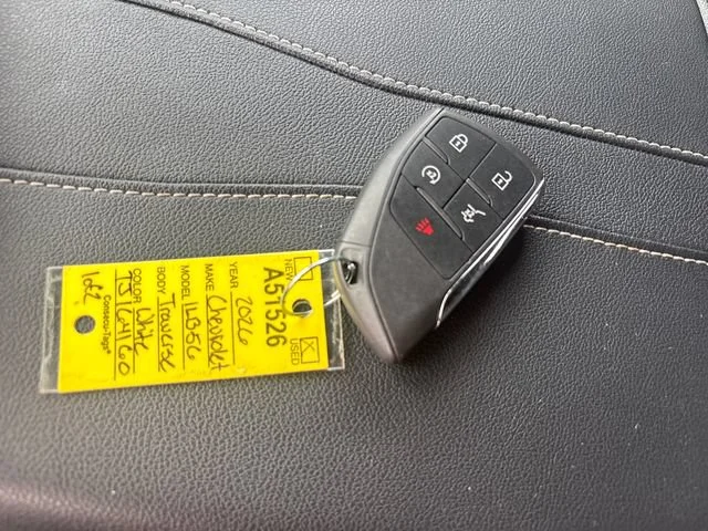 Used 2026 Summit White Chevrolet LT image 33
