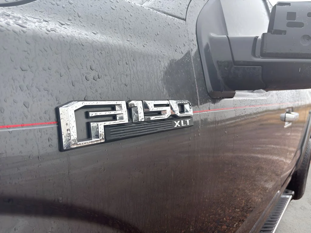 Used 2015 Gray Ford XLT image 31