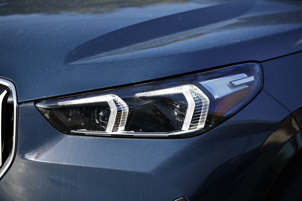 New 2026 Night Dusk Blue Metallic BMW xDrive28i image 11