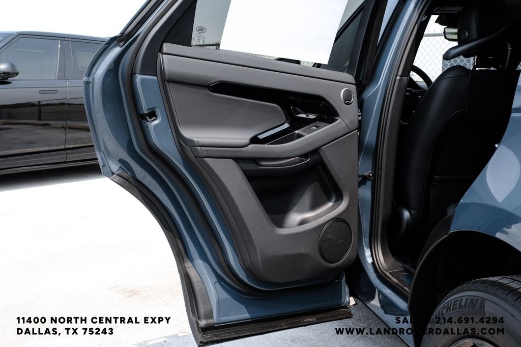 New 2026 Tribeca Blue Metallic Land Rover S image 42