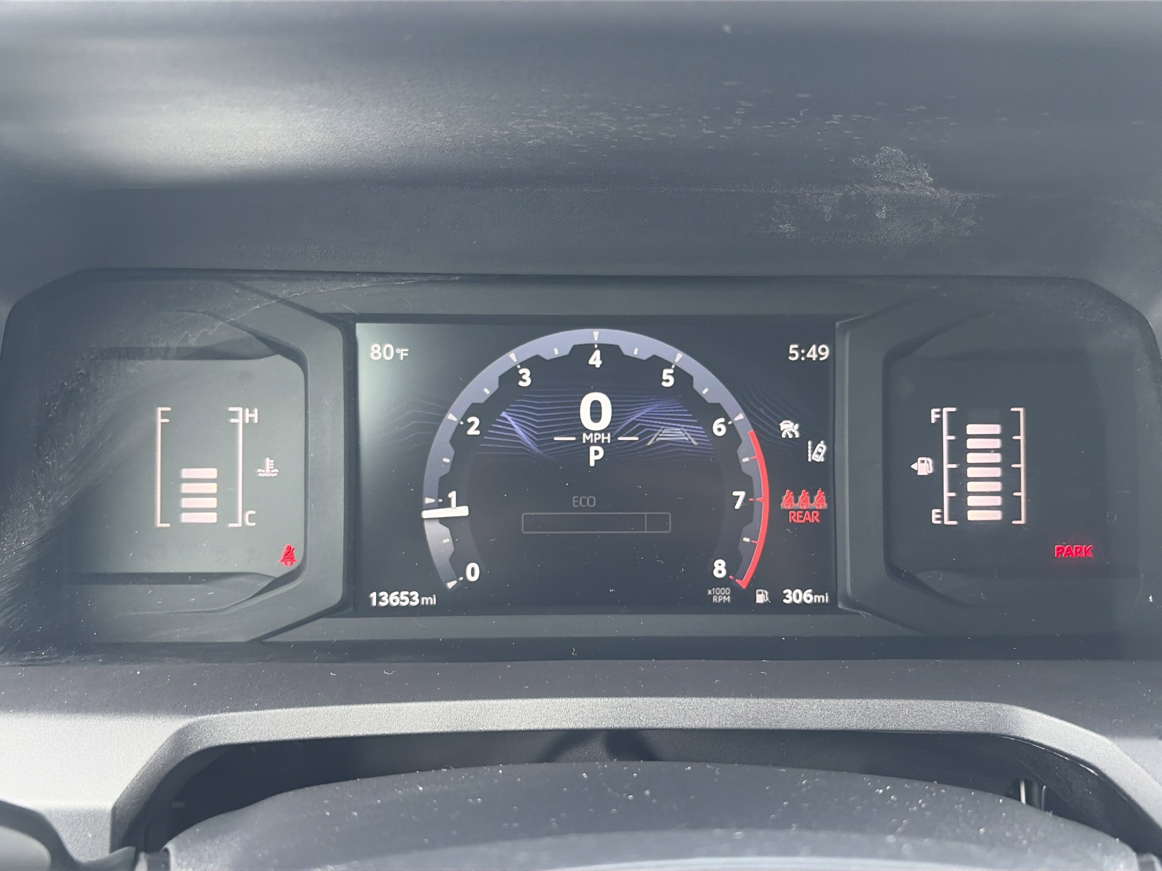2025 Toyota Tacoma SR5 - Photo 13