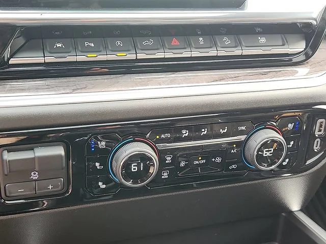 2025 Chevrolet Silverado 1500 LTZ - Photo 16
