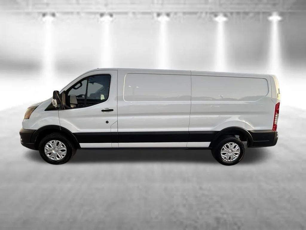 Used 2022 Oxford White Ford Base image 8