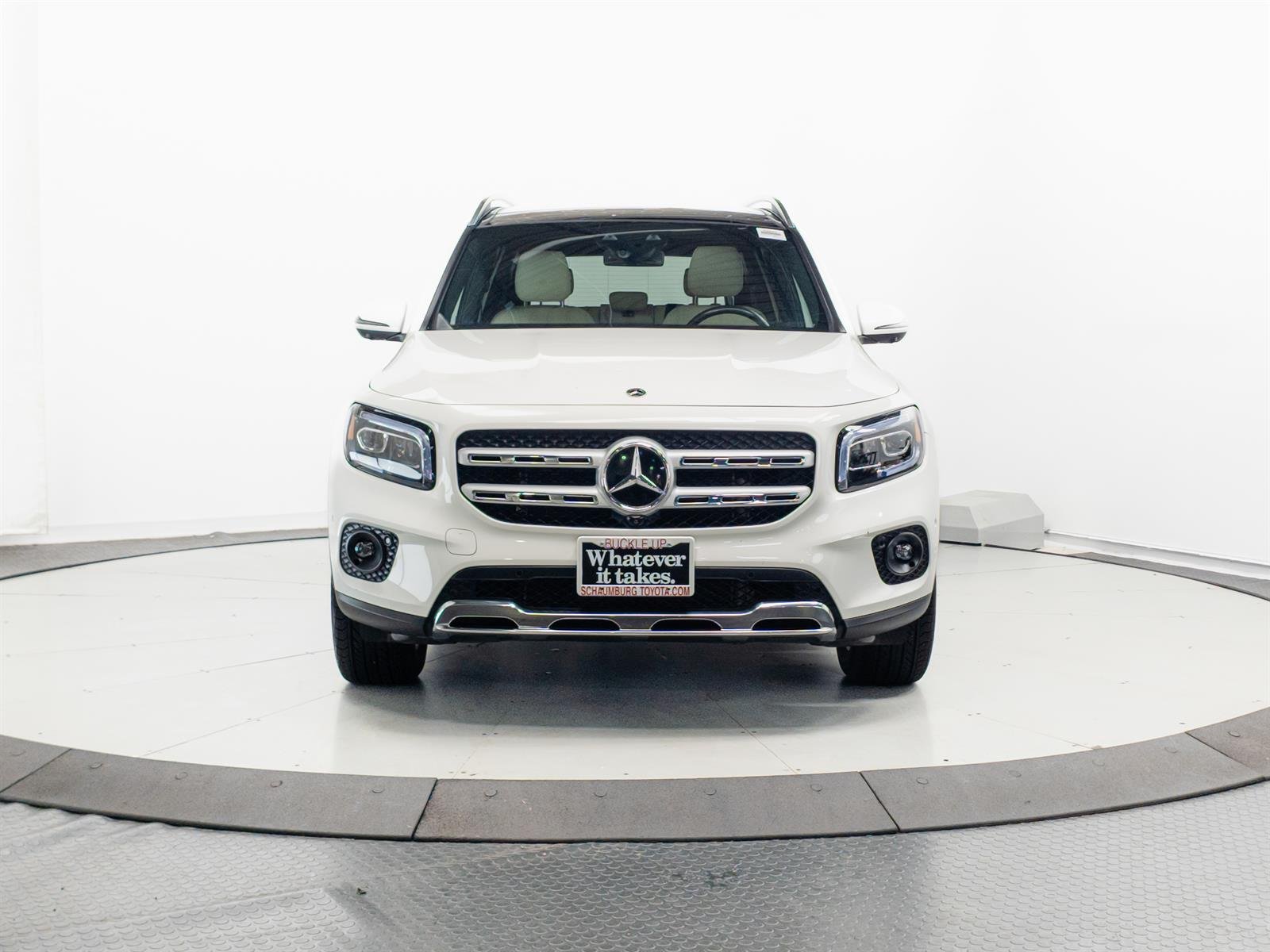 Used 2021 White Mercedes-Benz GLB 250 image 2