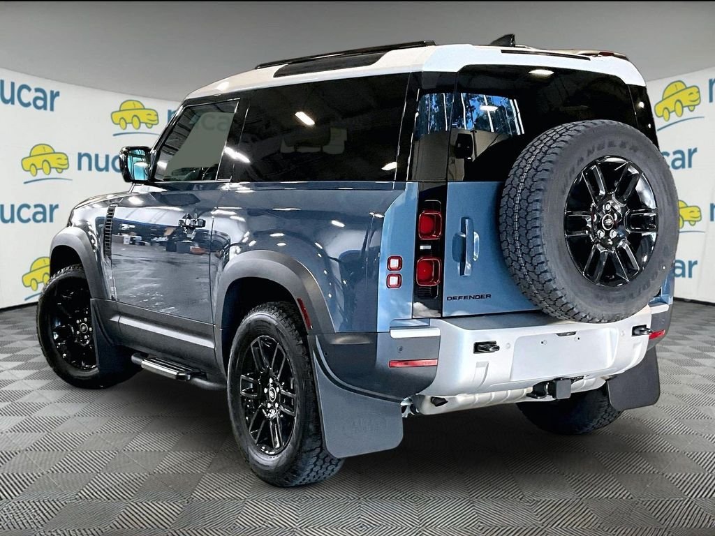 Used 2025 Blue Land Rover S image 4