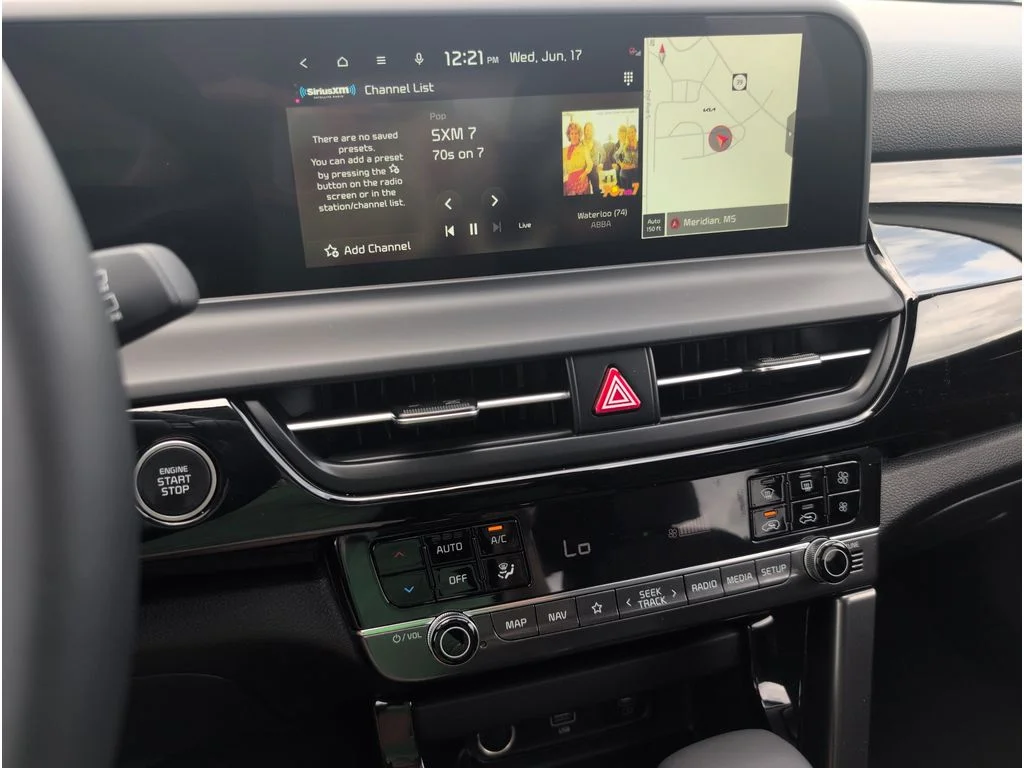 New 2026 Snow White Pearl Kia S image 13