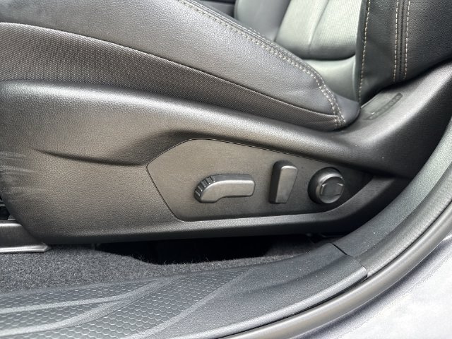 Used 2026 Magnetite Gray Metallic Subaru Limited image 18