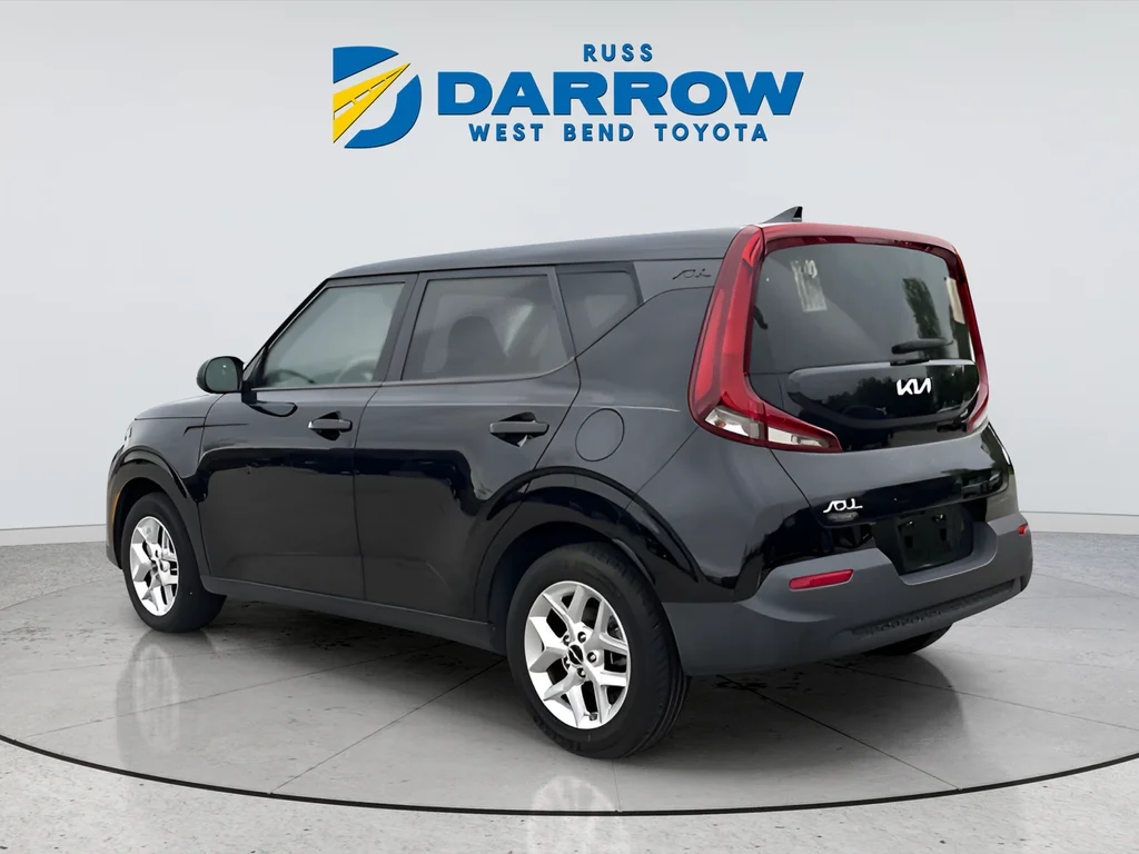 Used 2022 Black Kia LX image 3