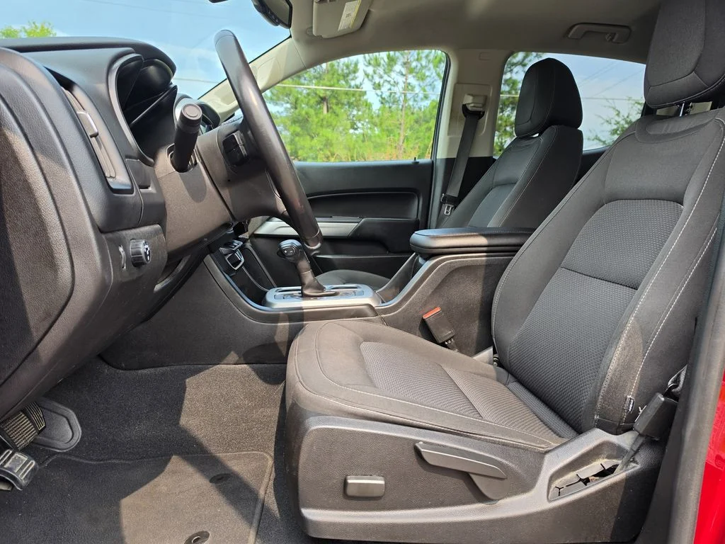 Used 2021 Red Chevrolet LT image 13