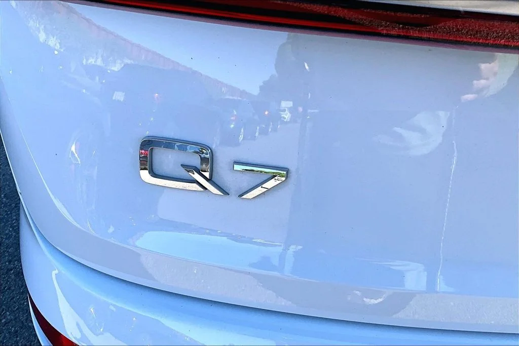 Used 2022  Audi 55 Premium Plus image 23