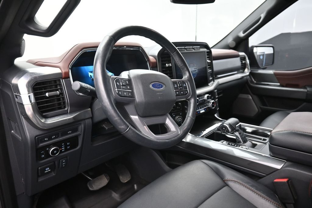 Used 2023 Gray Ford Lariat image 18