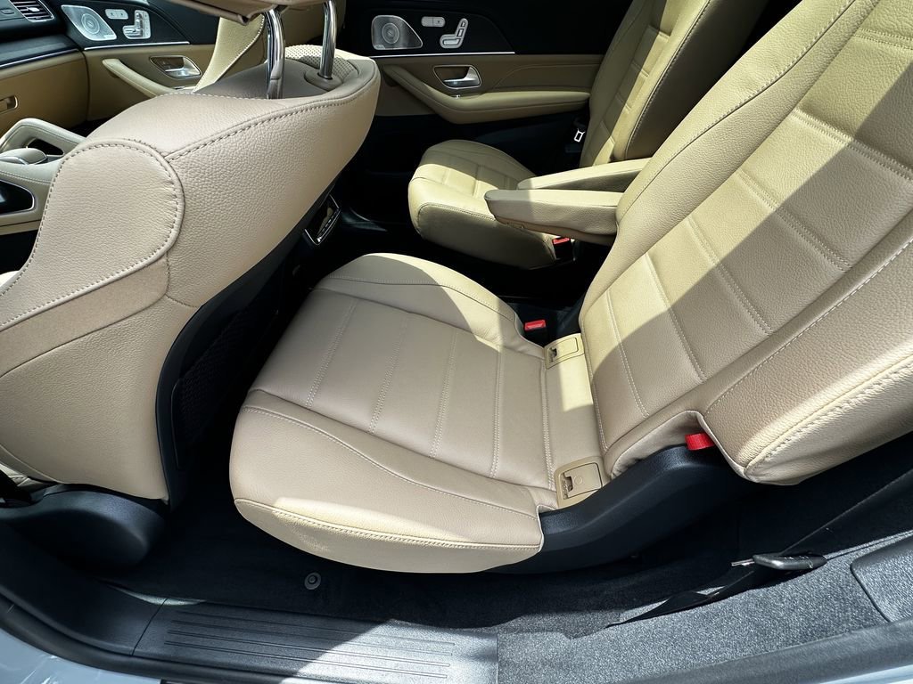 New 2026 MANUFAKTUR Alpine Grey Mercedes-Benz GLS 450 image 24