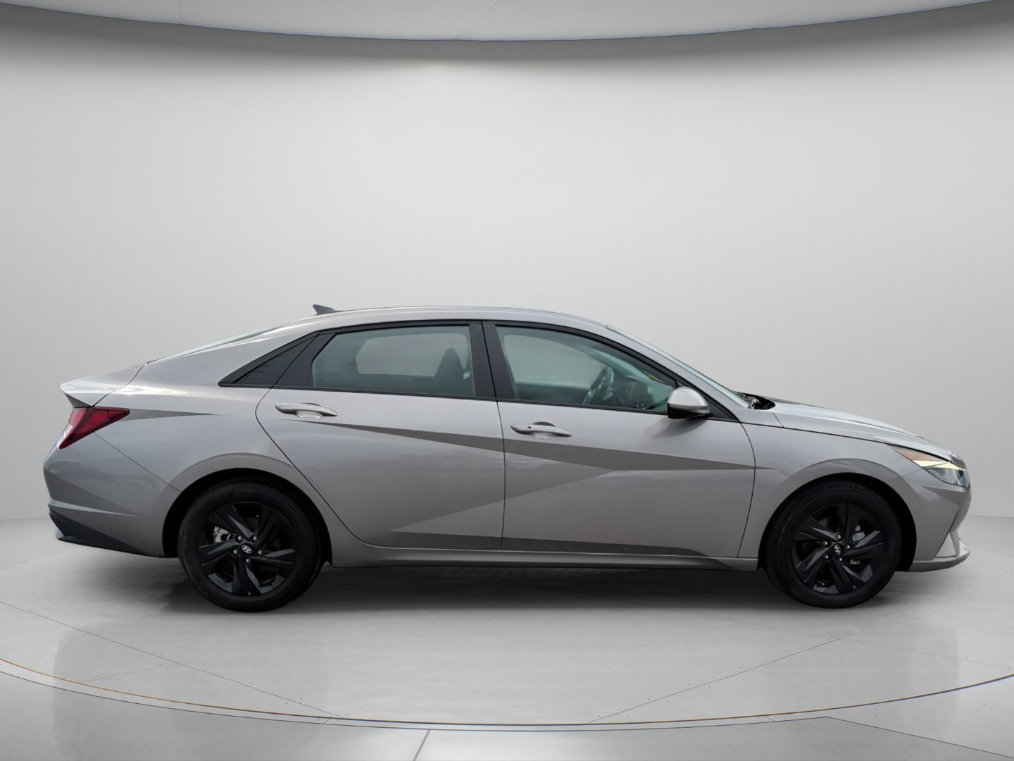 Used 2023 Fluid Metal Hyundai SEL image 8