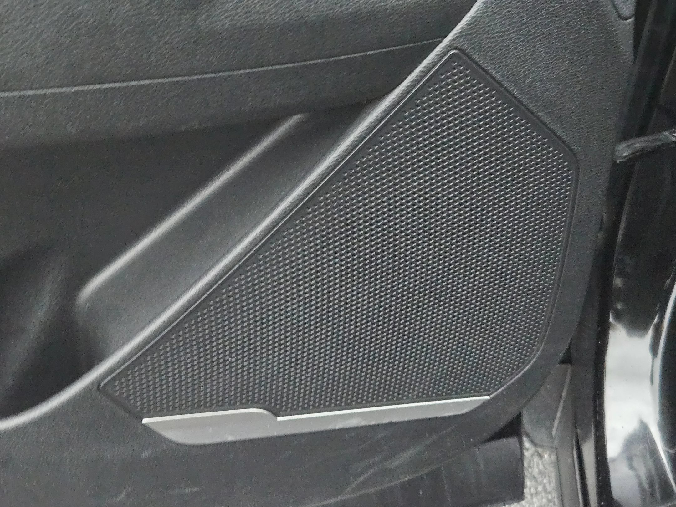 Used 2023 Fusion Black Kia LX image 21