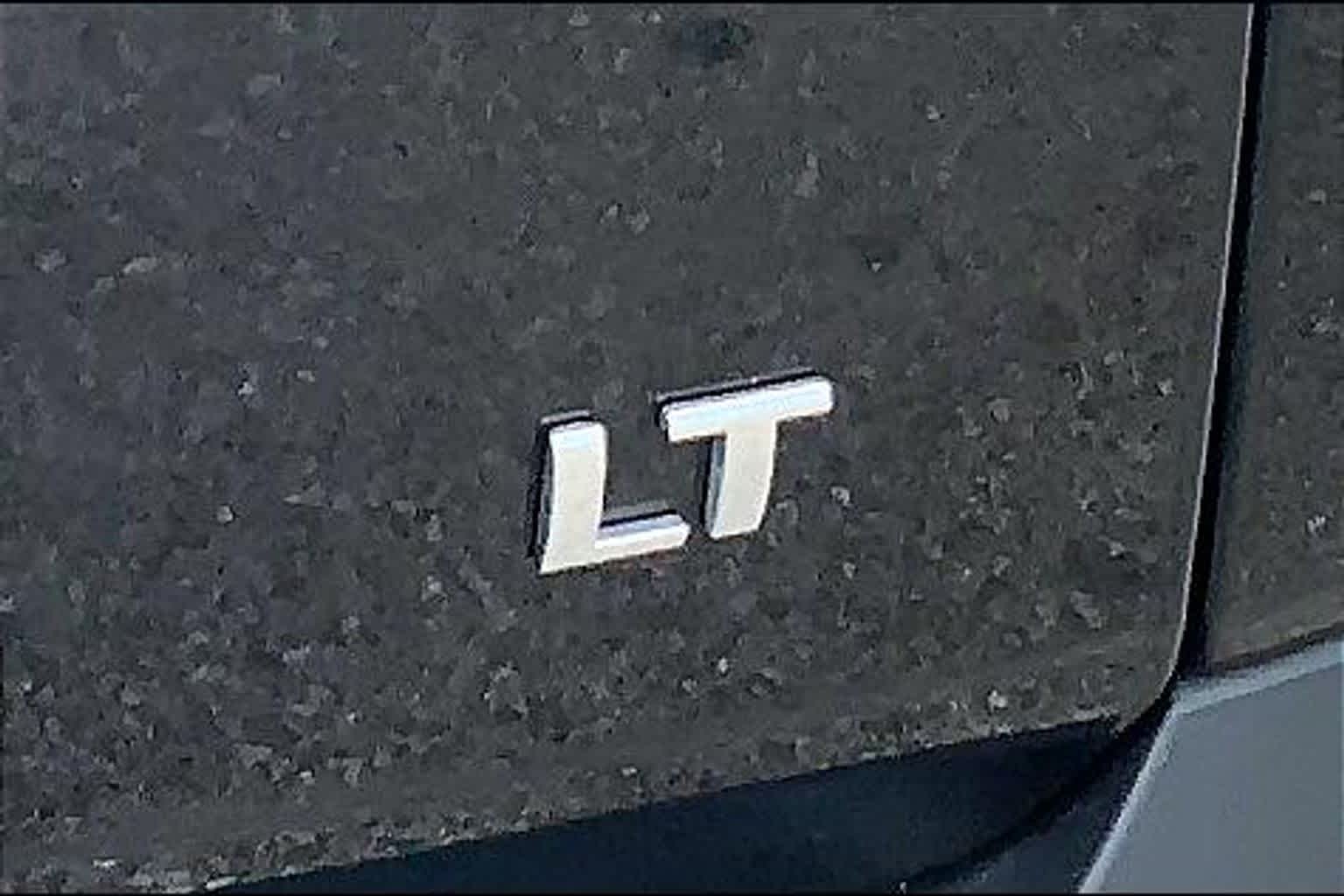 Used 2019 Mosaic Black Metallic Chevrolet LT Cloth image 10