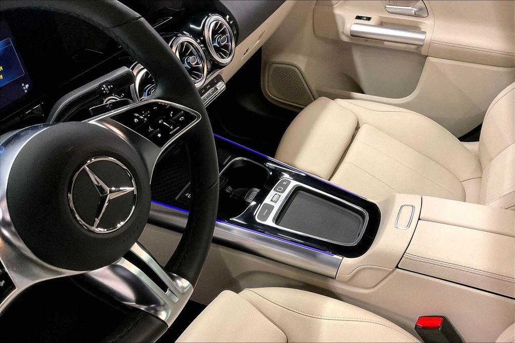2025 Mercedes-Benz GLA GLA250 - Photo 12