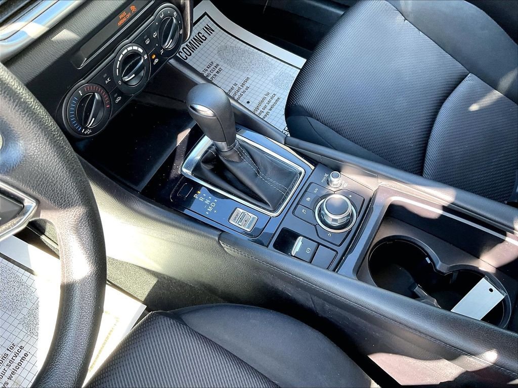 Used 2017 Sonic Silver Metallic Mazda Sport image 20