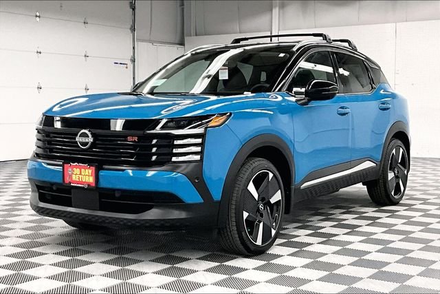 New 2025 Arctic Ice Blue Metallic/Super Black Nissan SR image 3