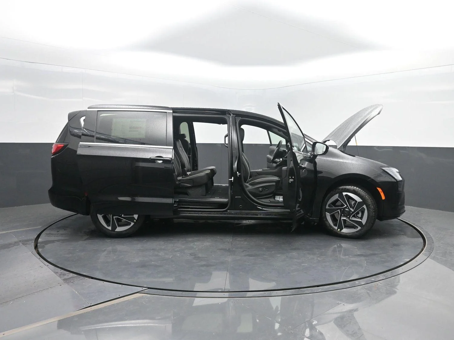 New 2027 Diamond Black Crystal Pearl-Coat Exterior Paint Chrysler Limited image 50