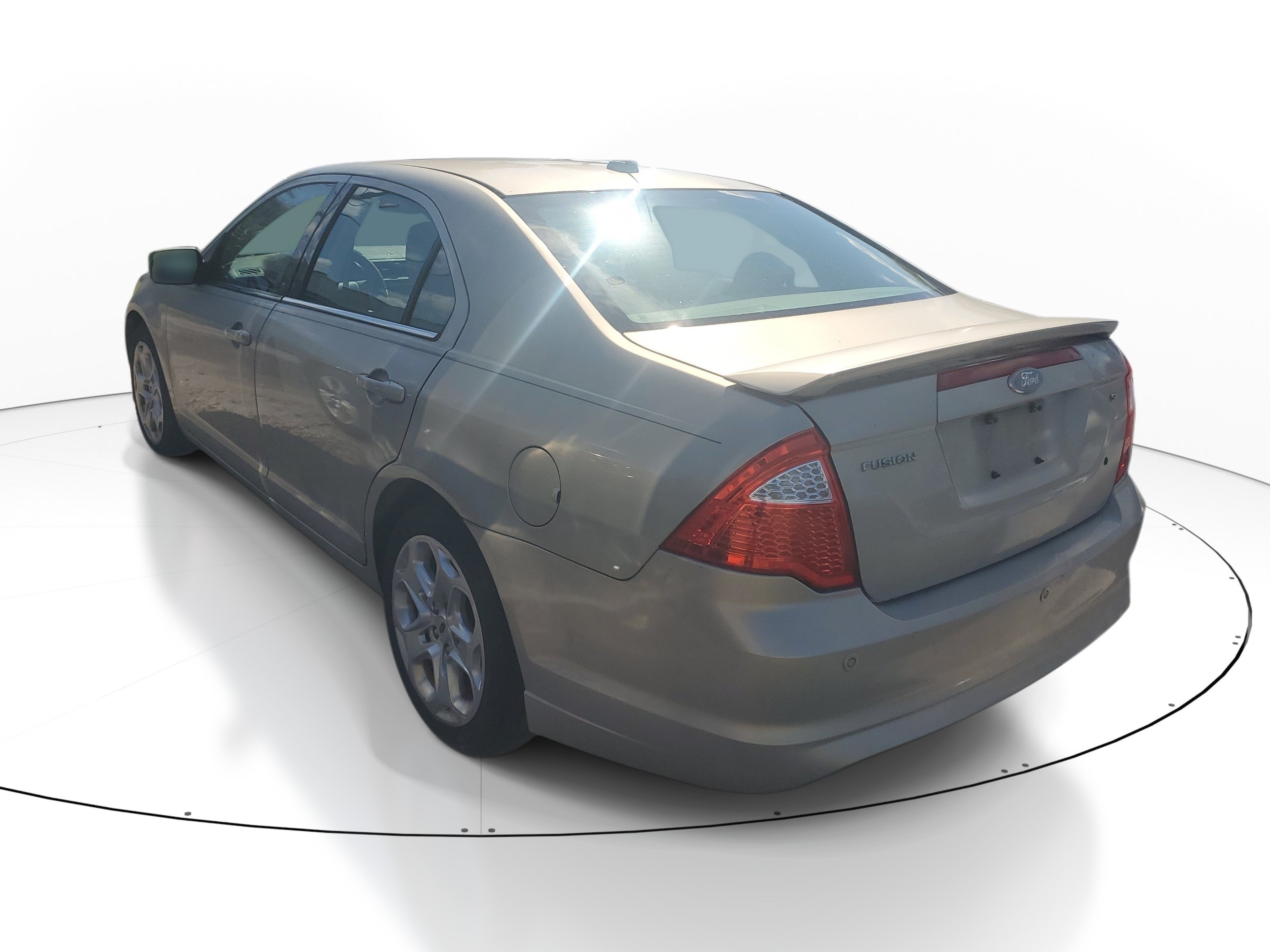 Used 2010  Ford SE image 8