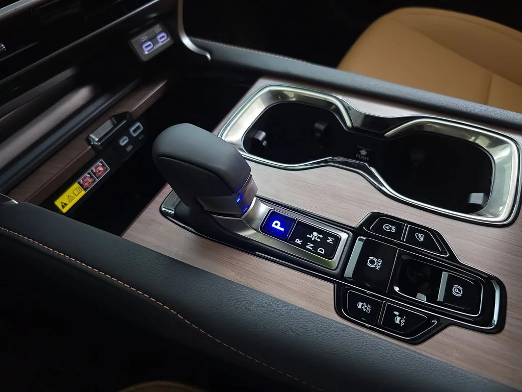 New 2026 Eminent White Pearl Lexus PREMIUM image 24