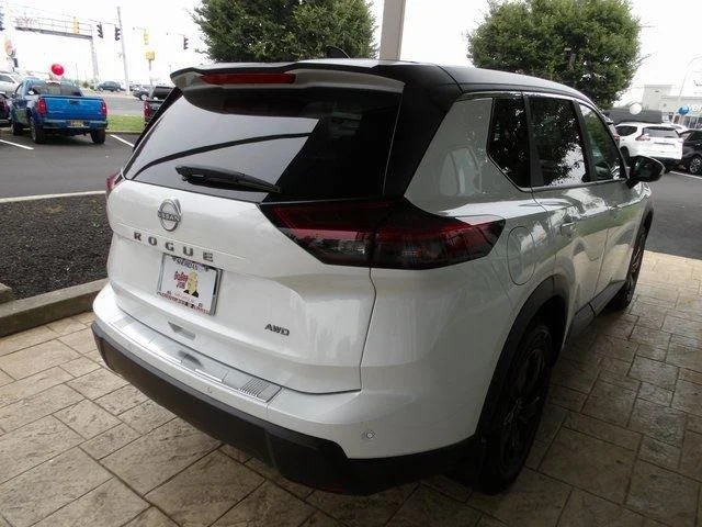 2025 Nissan Rogue SV - Photo 7