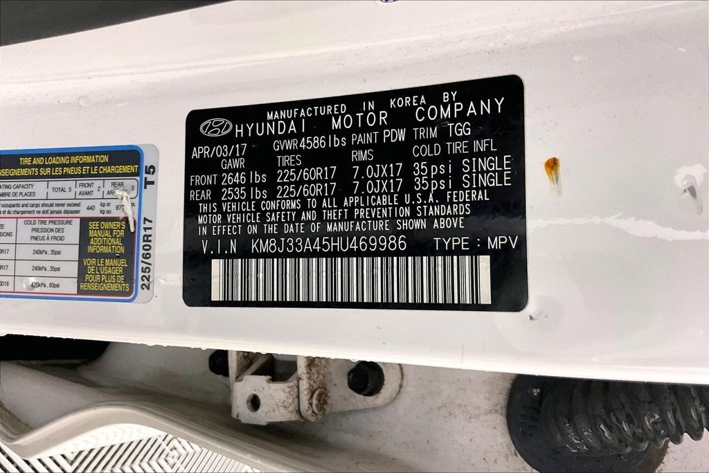 Used 2017 White Hyundai SE image 3