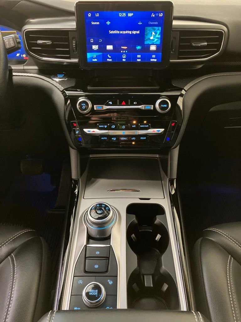 Used 2022 Blue Ford ST image 3