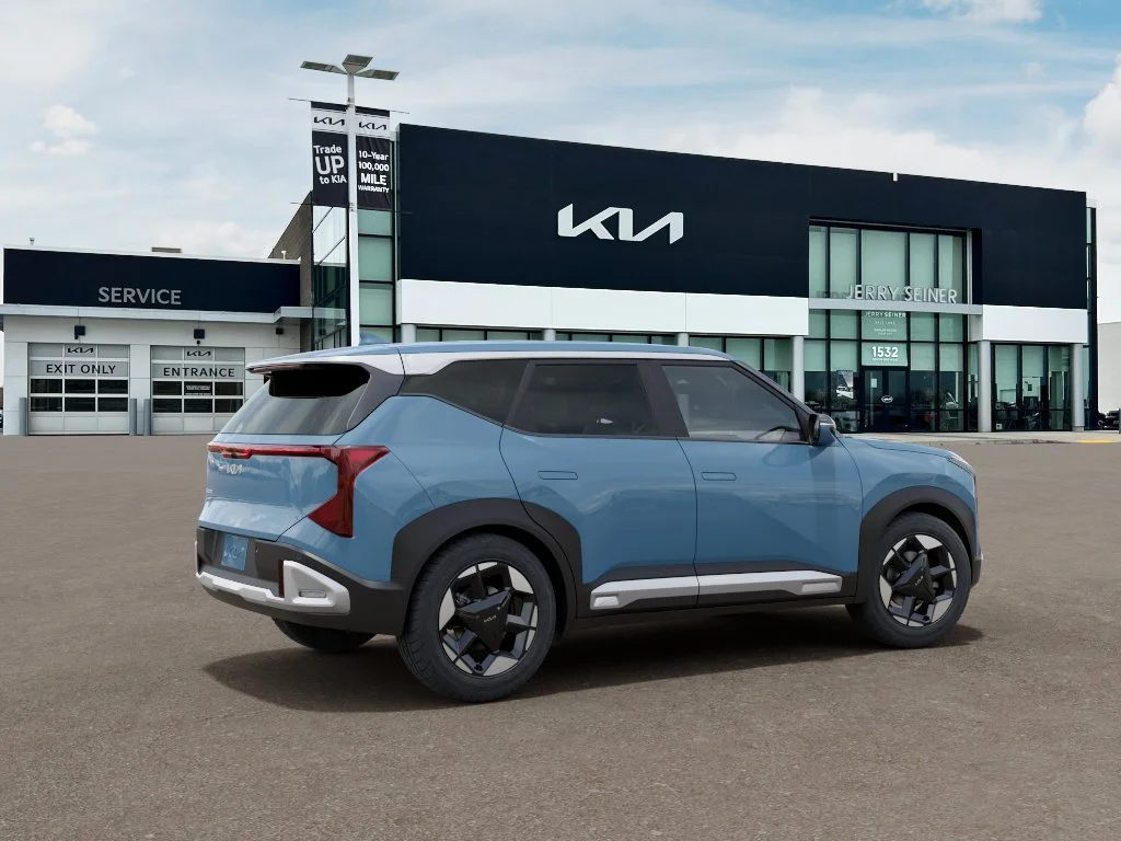 New 2027 Frost Blue Kia EX image 6