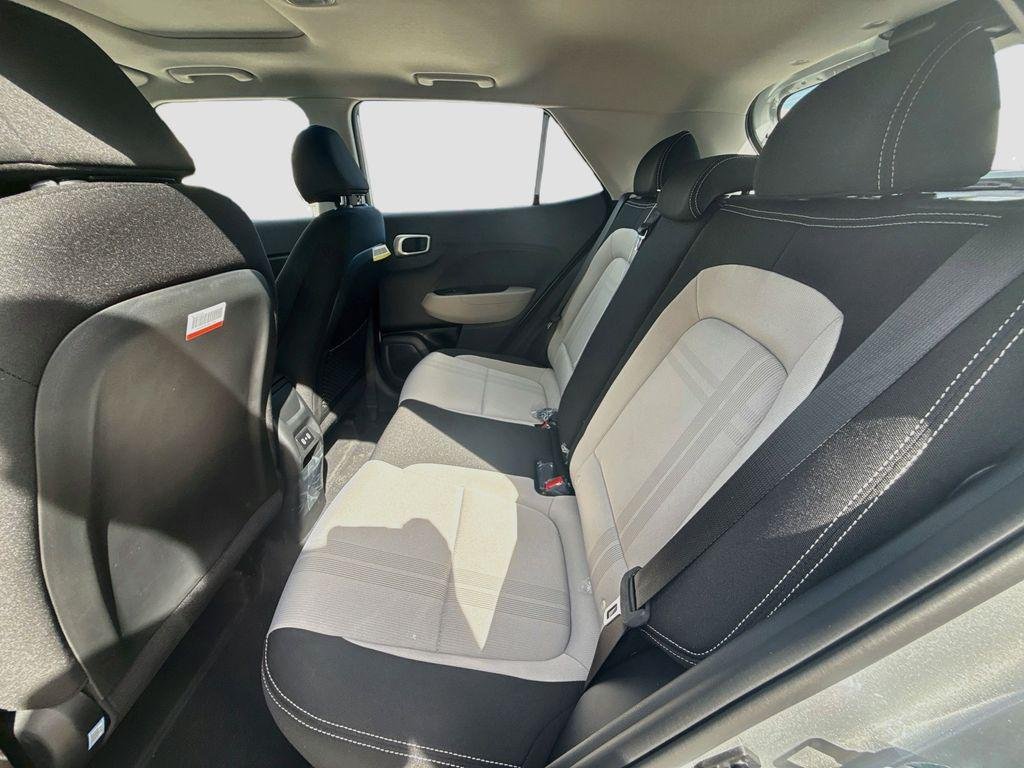 New 2026 Shimmering Silver Hyundai SEL image 17