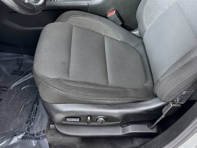 Used 2019 SILVER ICE METALLIC Chevrolet LT Cloth image 19