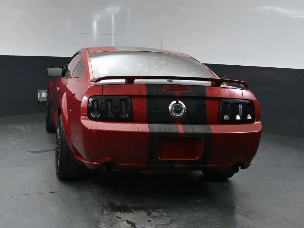 Used 2008 Red Ford GT Premium image 3