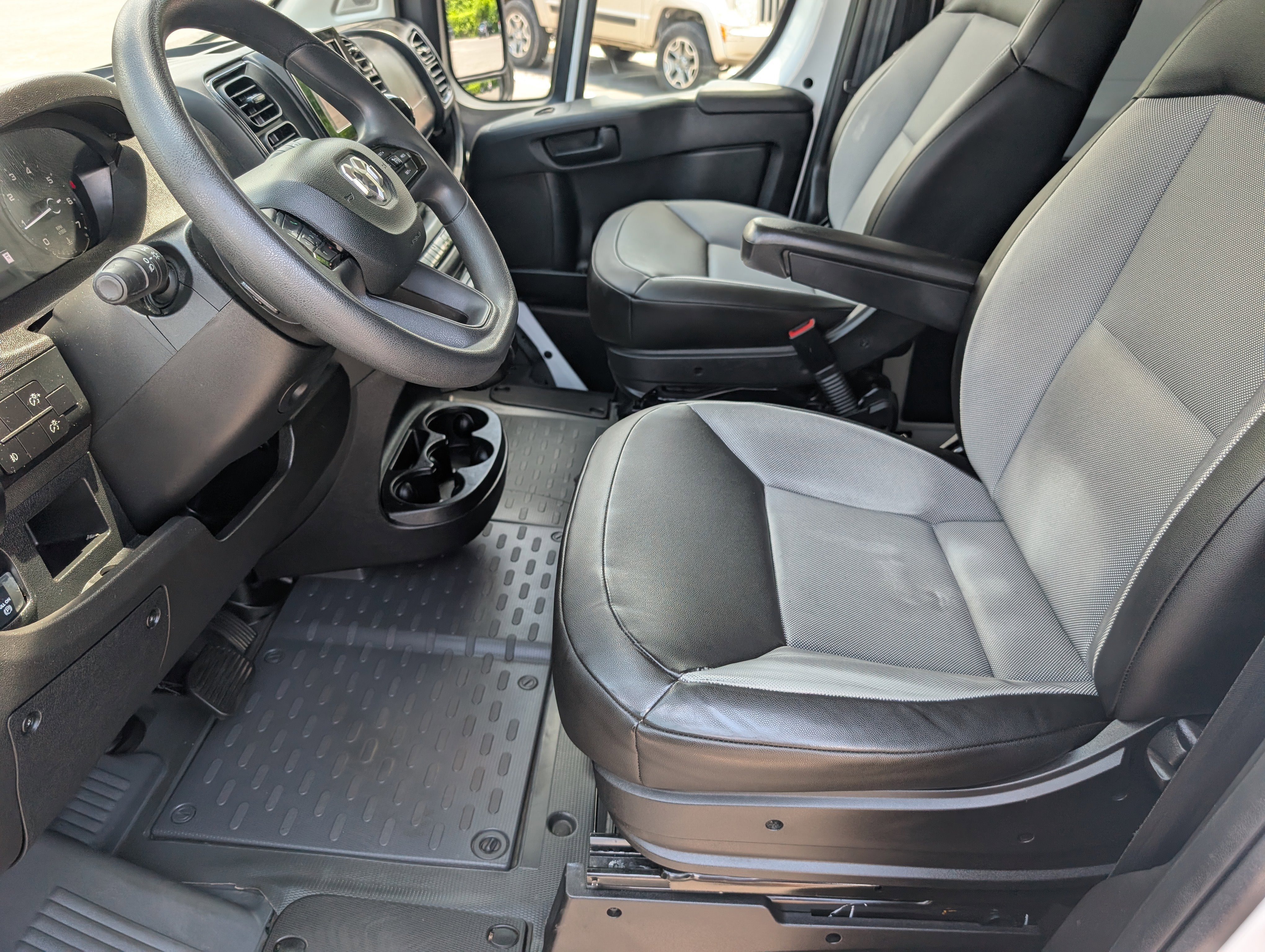 Used 2024 Bright White Clearcoat Ram Tradesman image 9