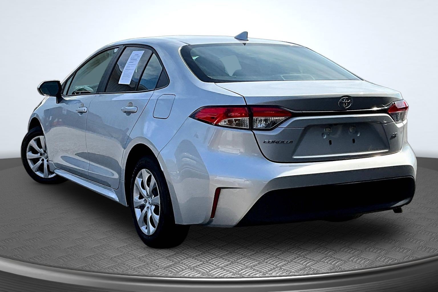 Used 2025 Silver Toyota LE image 3
