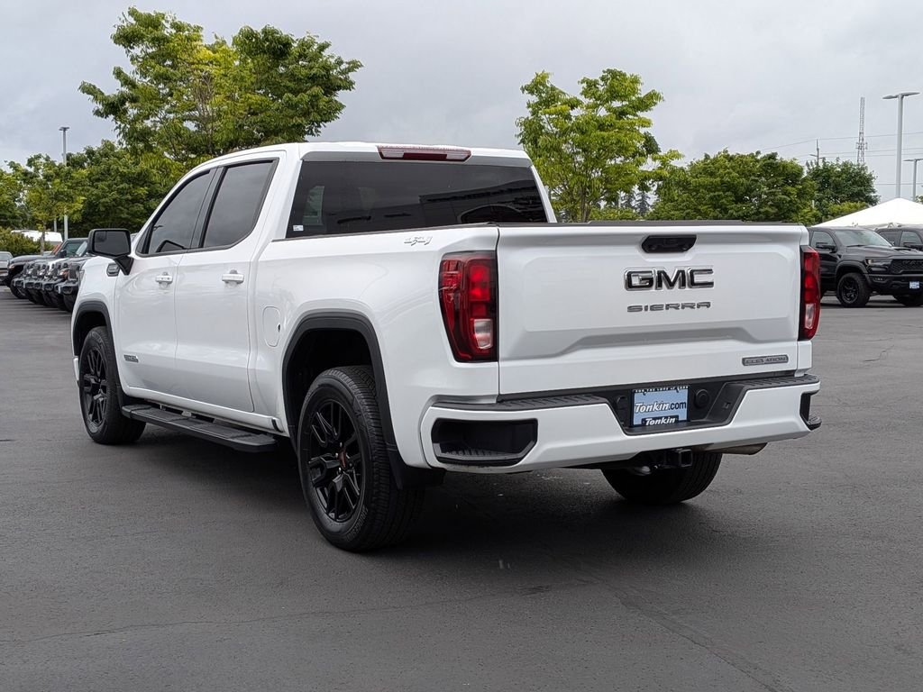 Used 2024 White GMC Elevation image 4