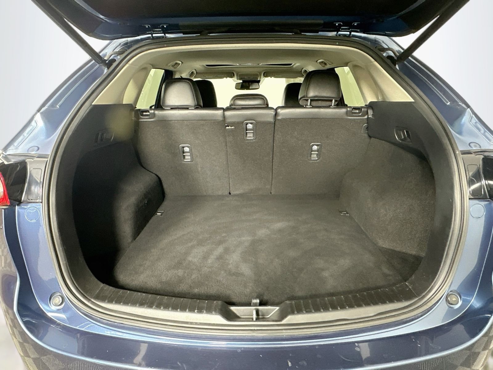 Used 2021 Eternal Blue Mica Mazda Grand Touring image 28