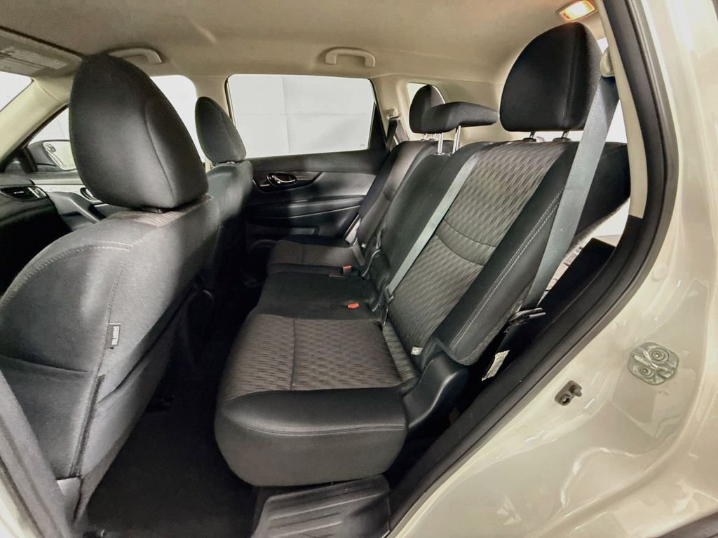Used 2018 Pearl White Nissan SV image 24